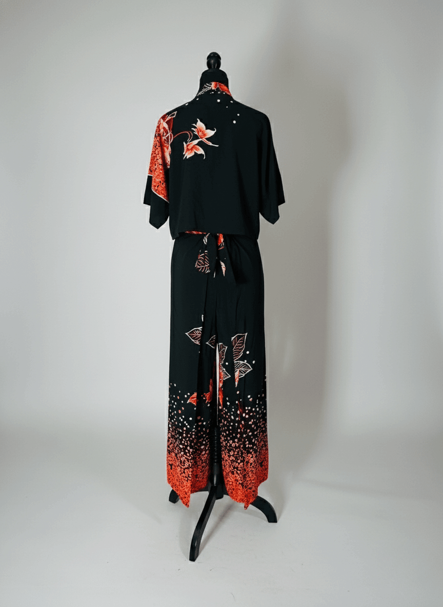 Crimson Bloom Crop Set(2-Piece Set) image 1